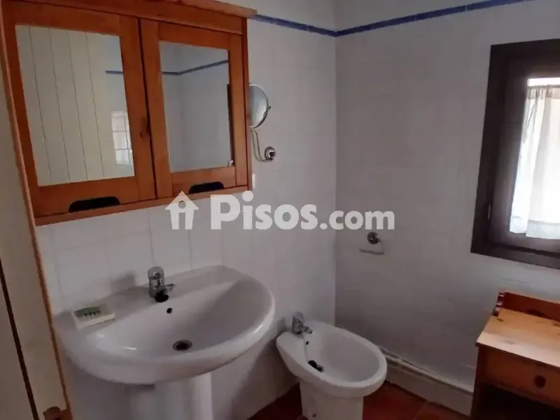 Salles de bain - Chalet with Terraced Views in Valjunquera