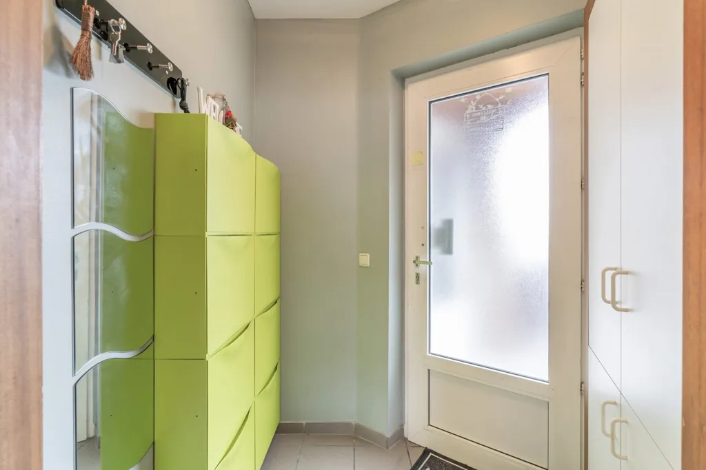 Hallway - Ground Floor Apartment with Garden in Hasseltweg