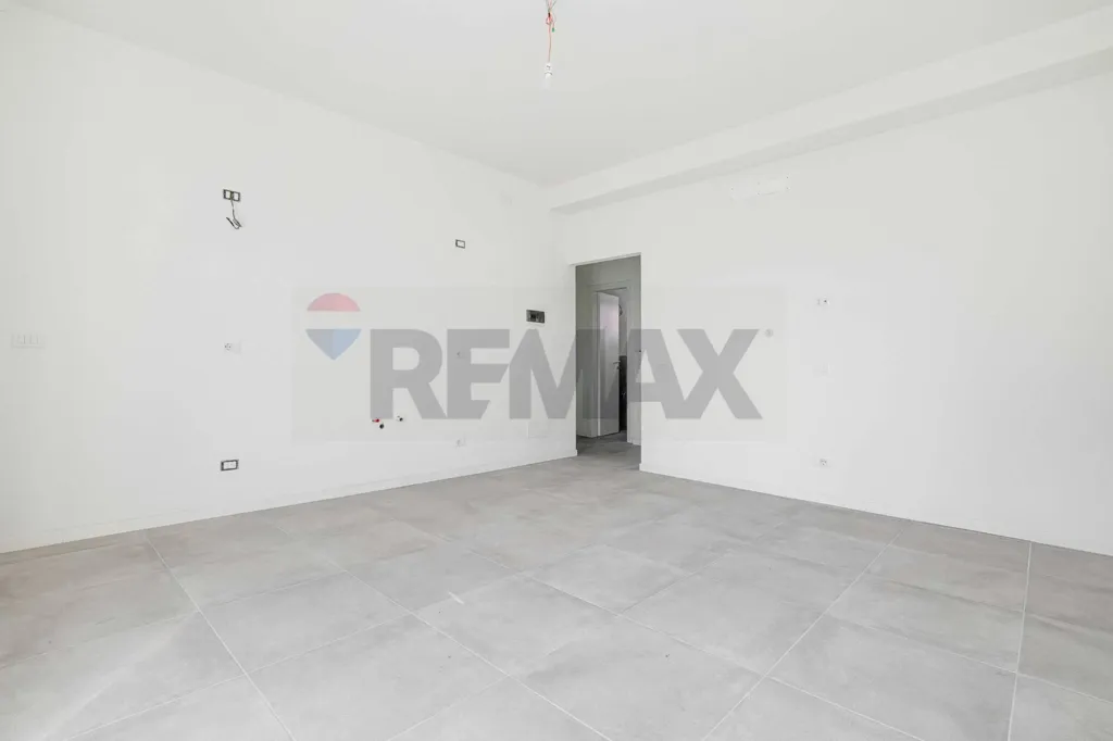 Pièces - Modernised Two-Bedroom Apartment in Arsago Seprio