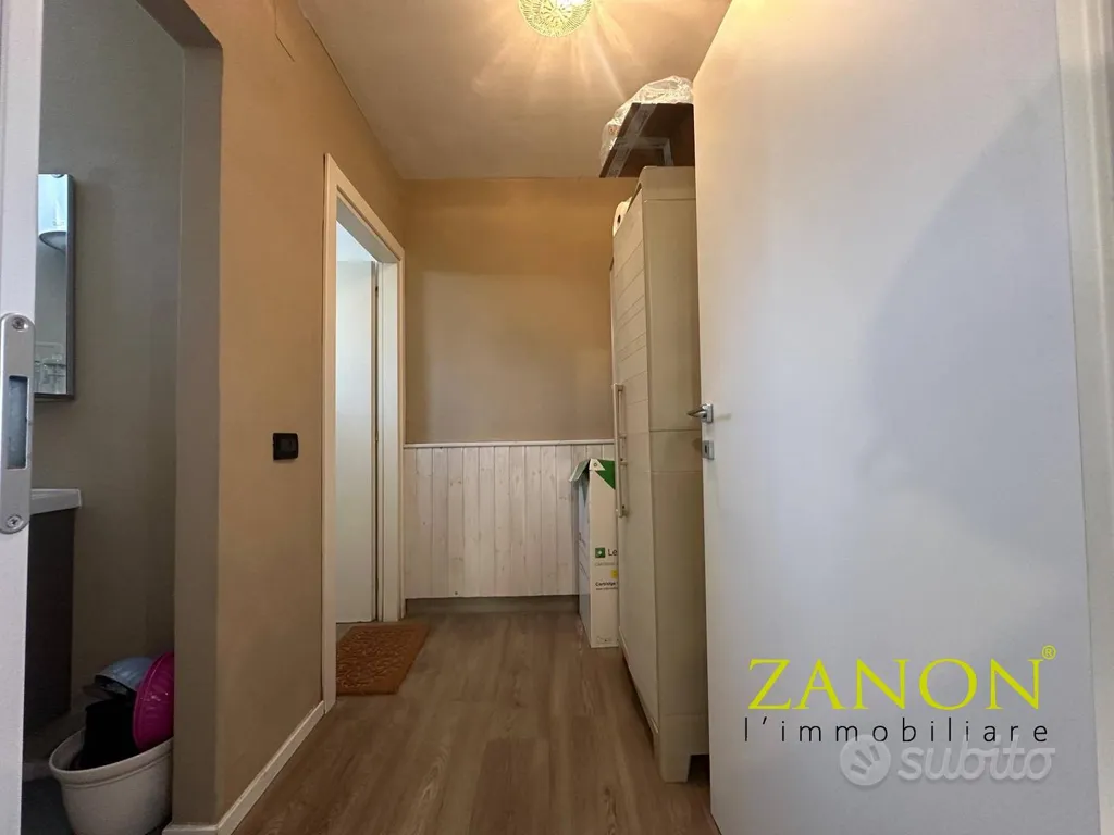 Entrée - Studio Office with Private Courtyard in Cormons