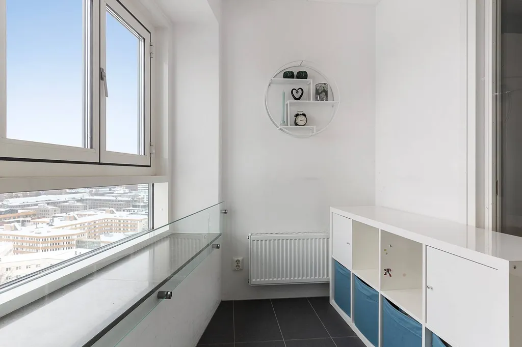 Bureau - Luxury Flat with View in Kista, Stockholm