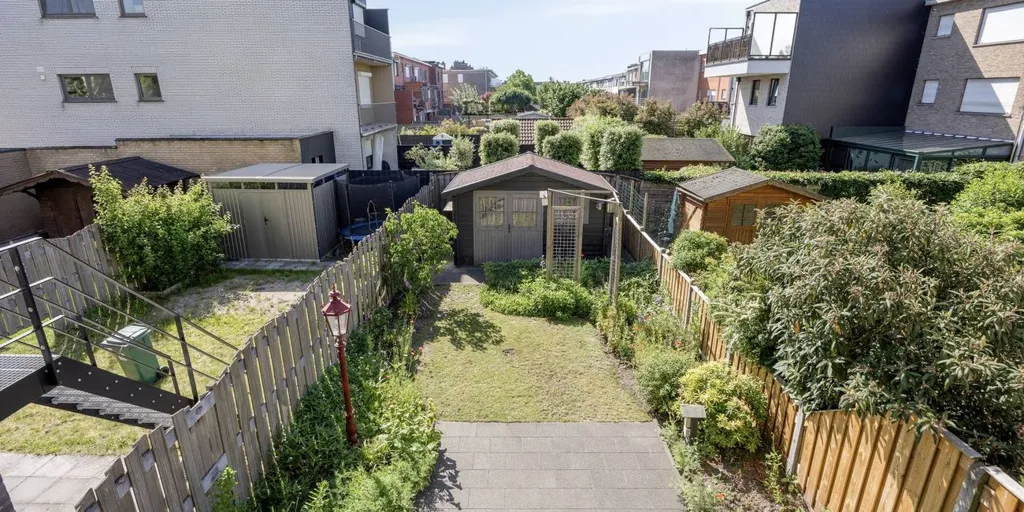 Aed - Instapklare Bel-etage in Stabroek