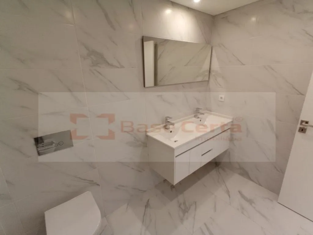 Vannitoad - Luxury House with Modern Architecture in Seixal