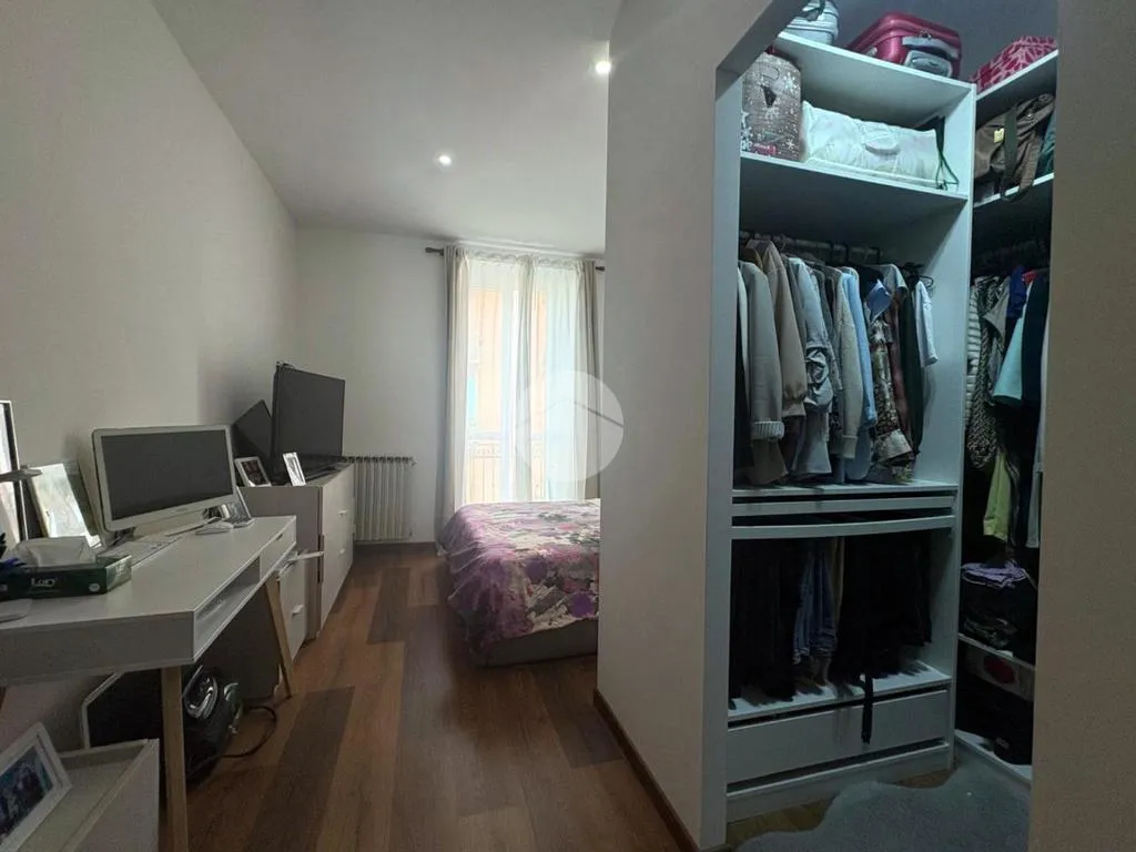 Toad - Rustic-Style Apartment with Balcony in Torino
