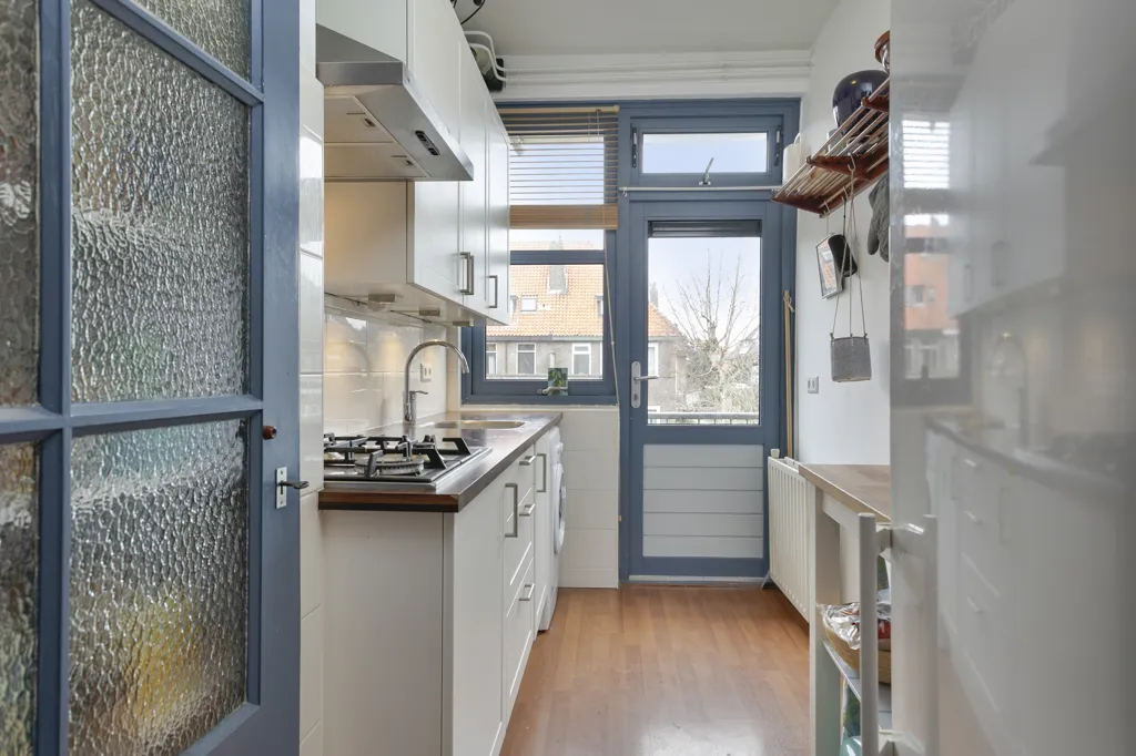 Cucina - Room for Rent in Leiden's Burgemeesterswijk