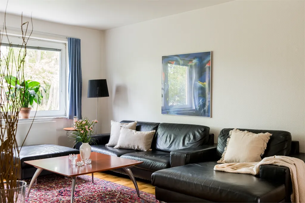 Elutuba - Five-Room Apartment with Balcony in Malmö