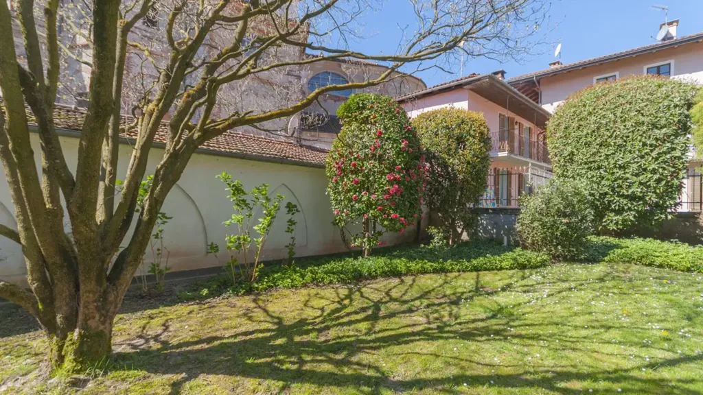 Jardin - Historic Villa with Panoramic Views in Grignasco