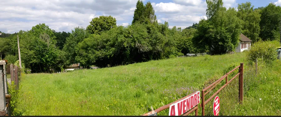 Jardin - Terrain à Bâtir avec Vue sur Rivière à Moutier-Rozeille