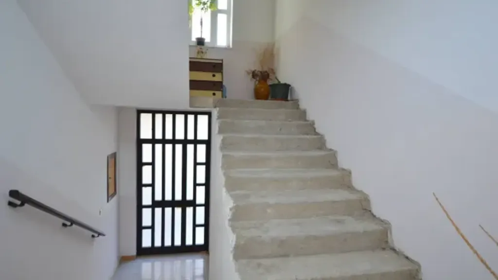 Rooms - Multi-Unit Building with Panoramic View in Cariati