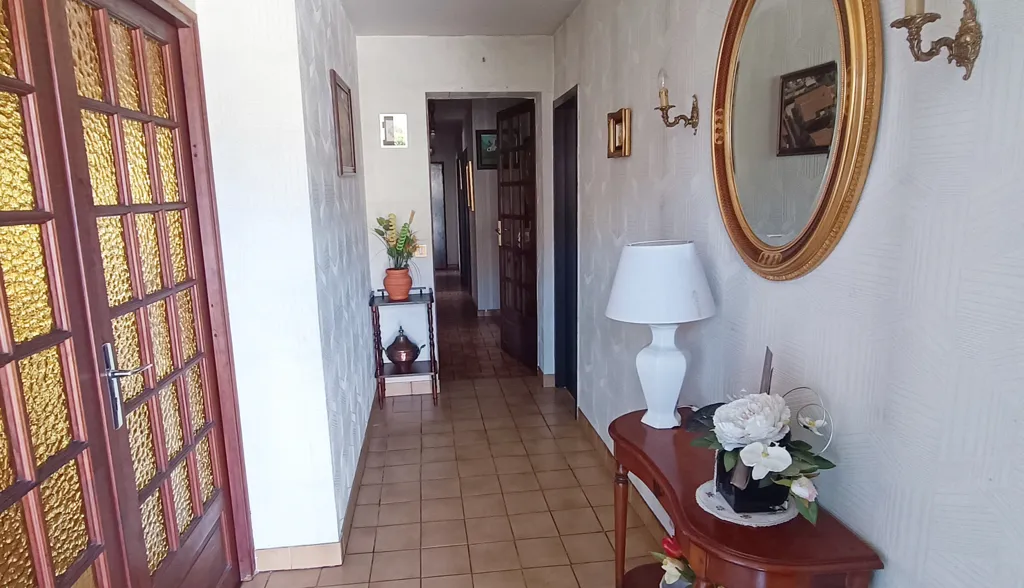 Hallway - Detached House with Garden in Roques