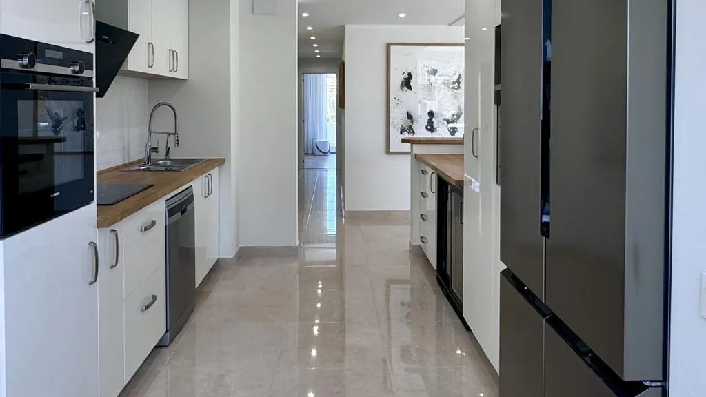 Köök - Penthouse with Golf Course Views in Marbella