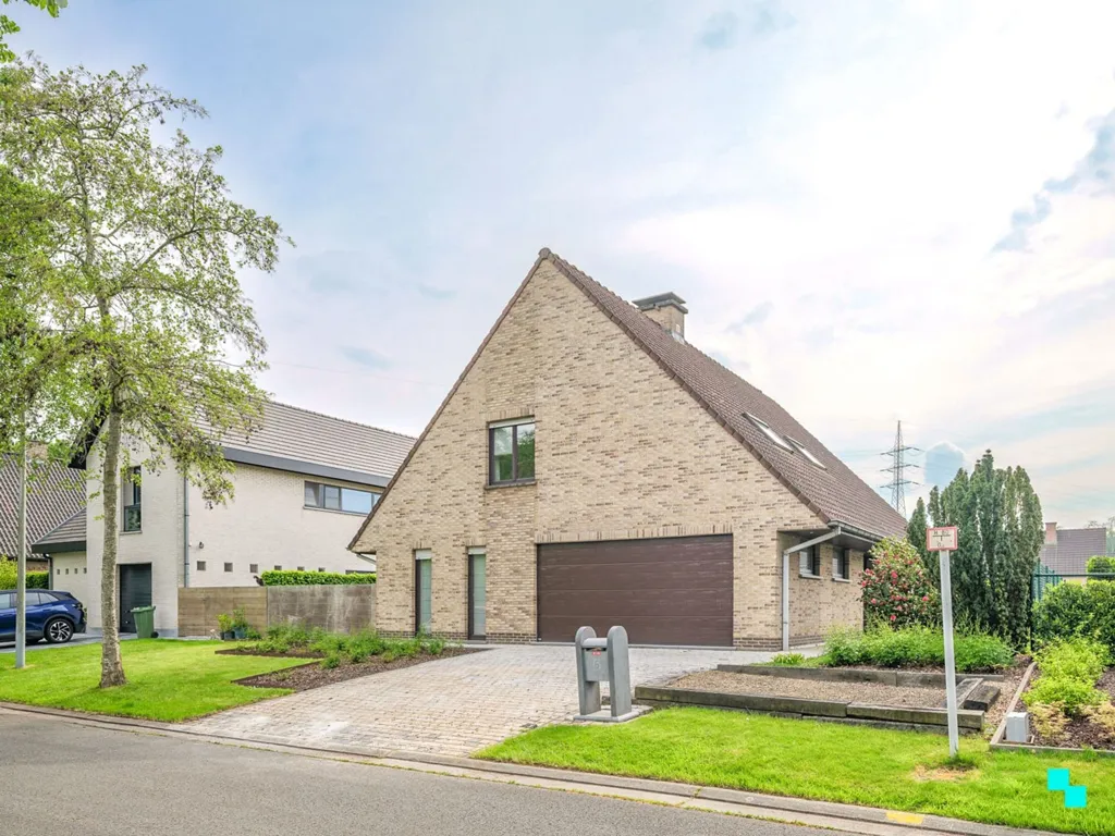 Exterior - Spacious Villa in Quiet Residential Area