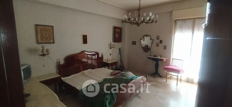 Camere da letto - Appartamento con balcone e tripla esposizione a Catania