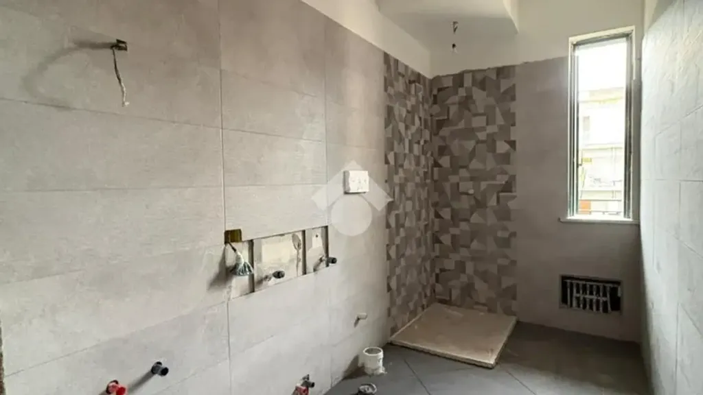 Salles de bain - Modernised Apartment with Balcony in Afragola