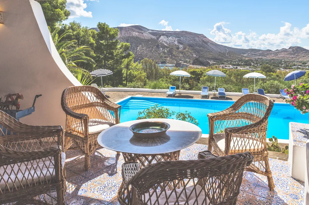 Piscine - Exclusive Villa with Sea View in Vulcano