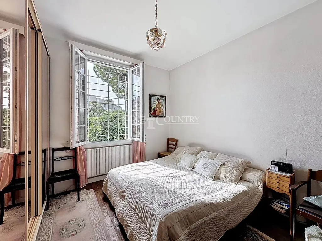 Magamistoad - 1930s Townhouse with Garden in Cannes