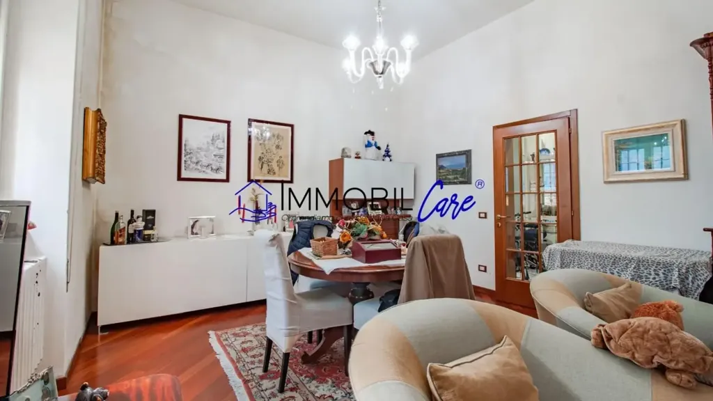 Séjour - Spacious Apartment with Veranda in Livorno