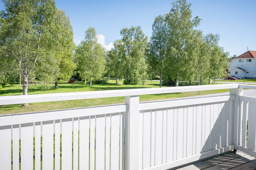 Balcony - Renovated Villa with Garden near School