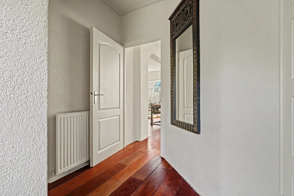 hallway_entrance