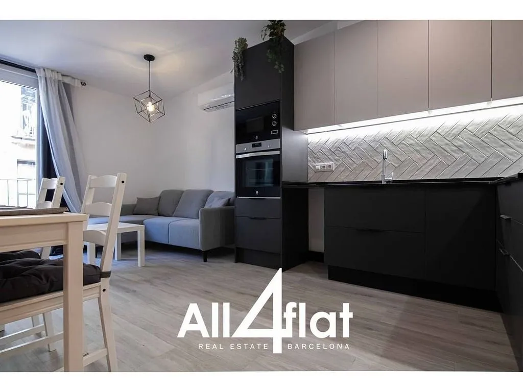 Cuisine - Furnished Flat with Balcony in El Raval