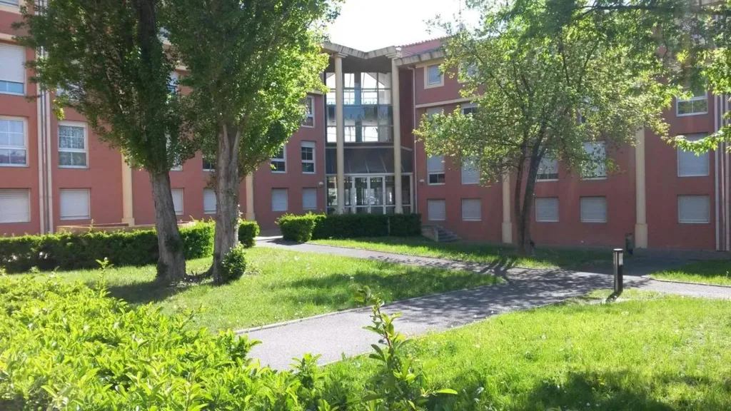Jardin - Appartement Meublé de 16m2 à Aix-en-Provence