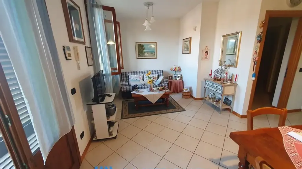 Appartement 3 pièces à IT