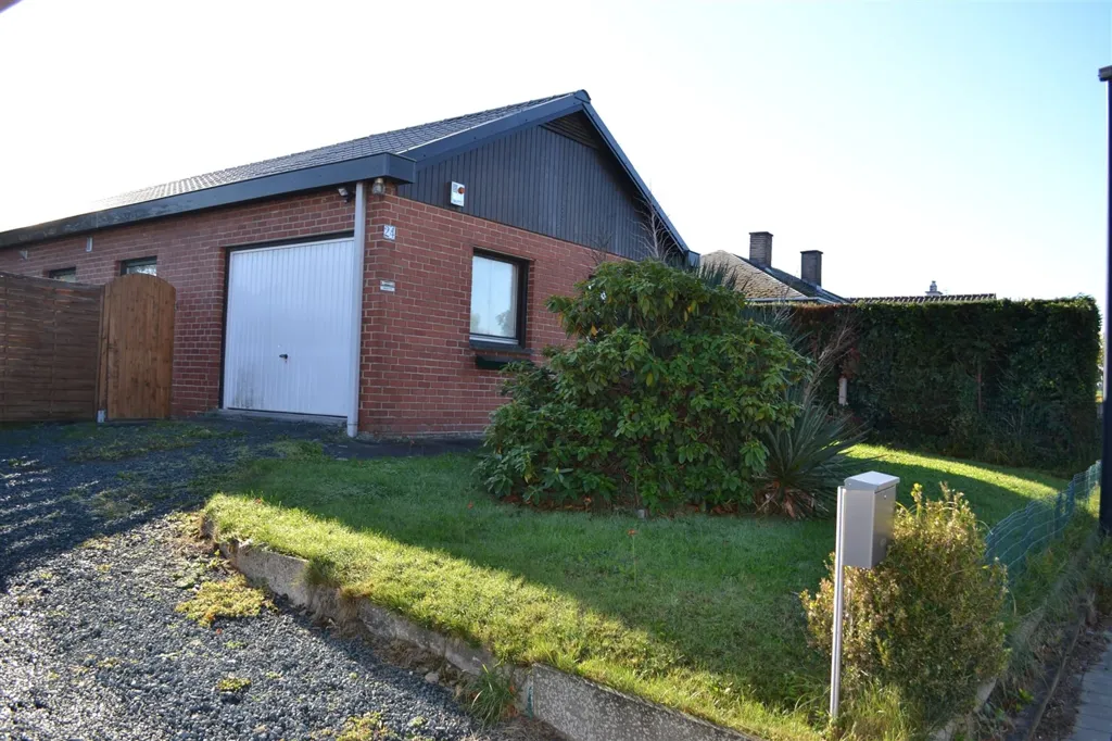 Extérieur - Bungalow avec Jardin ensoleillé à Relegem