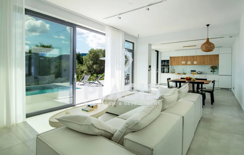Elutuba - Newly Built Cave Villas with Private Pools in Lefkada