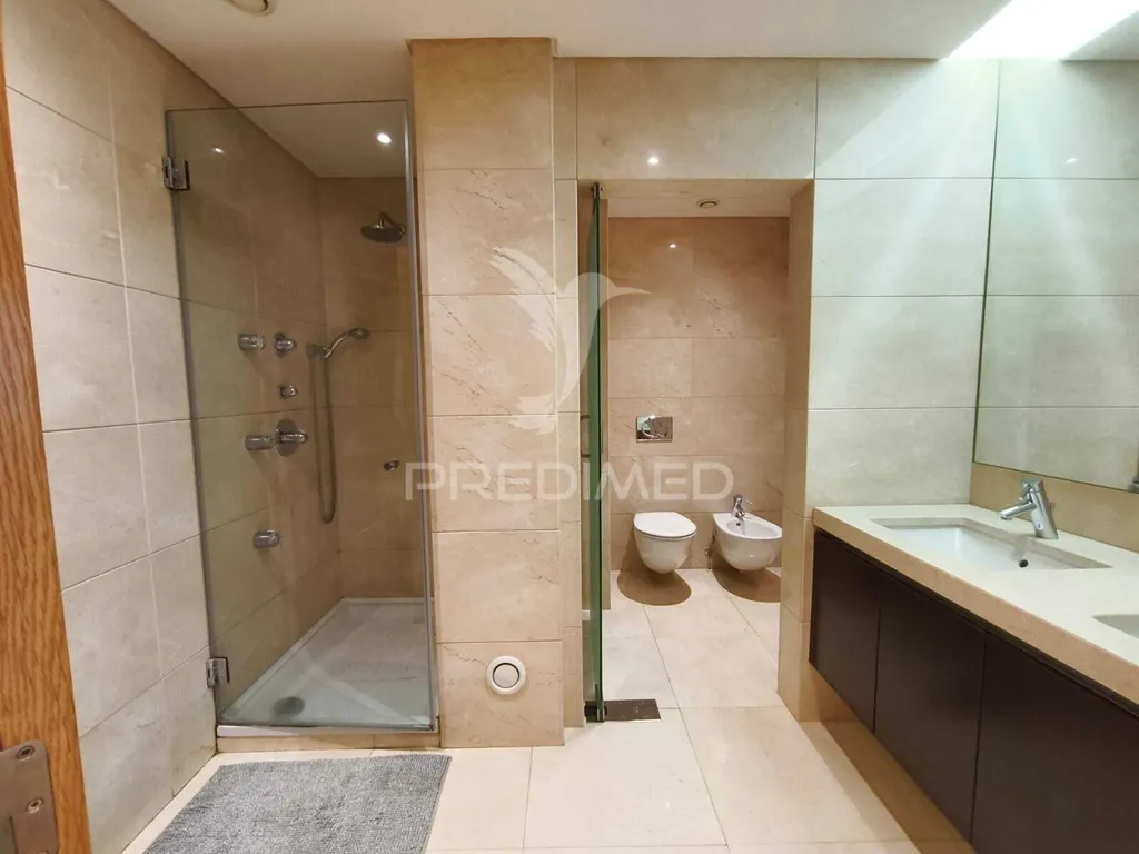 Vannitoad - Penthouse with Panoramic View in São Domingos de Benfica