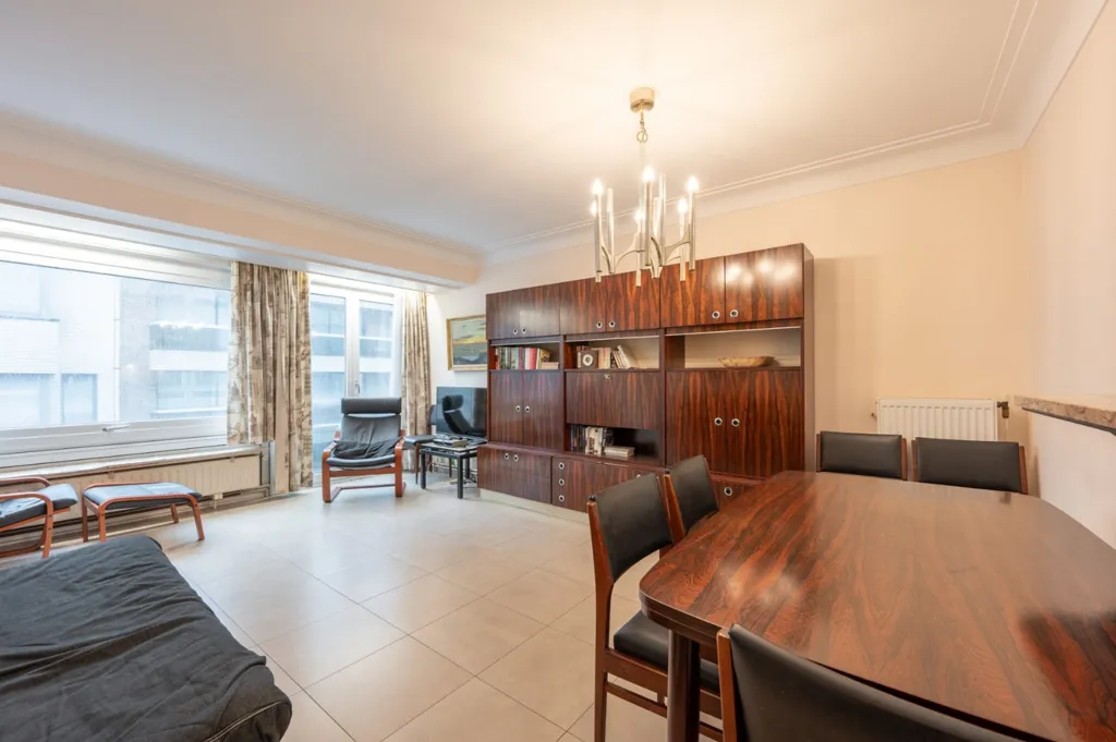 Séjour - Appartement à Rafraîchir à l'Angle de la Rue d'Ypres