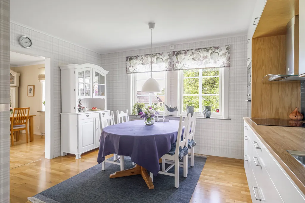 Salle à manger - Charming 1911 Villa with Garden in Jönköping