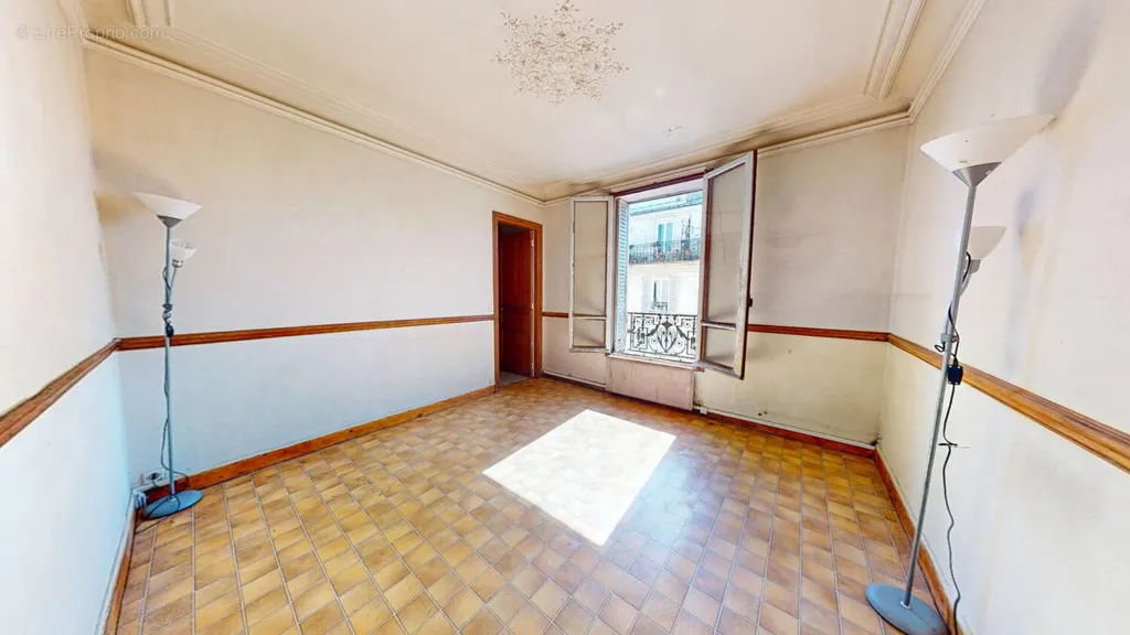 Rooms - Bright 2-Bedroom Flat in Pantin's Golden Triangle
