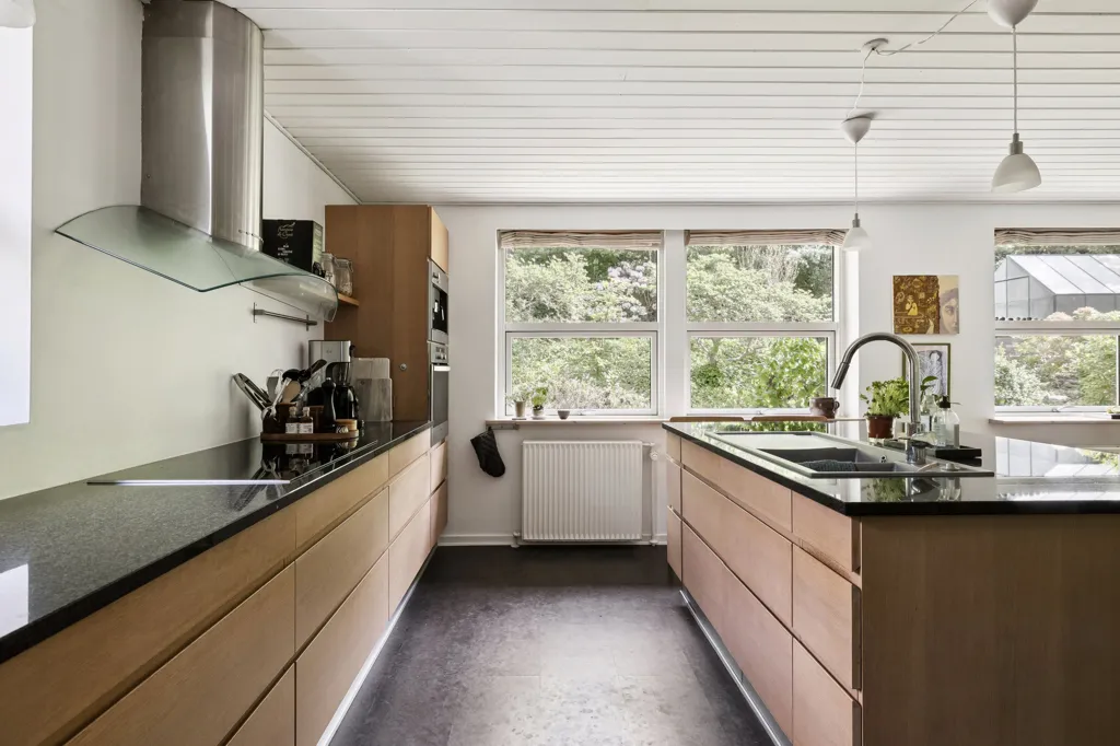 Cuisine - Villa with Lake View in Skanderborg