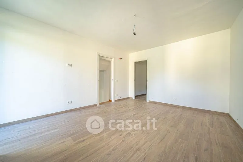 Toad - Rearranged Apartment with Balcony in Sondrio