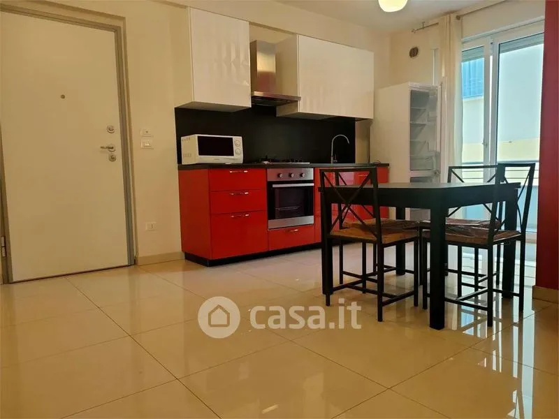 Köök - Modern Flat with Balcony in Pescara Centre