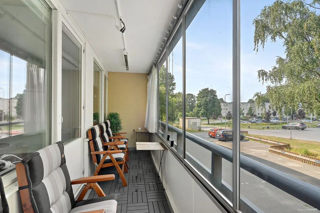 Balcone - 4th Floor Apartment with Large Balcony in Kallhäll
