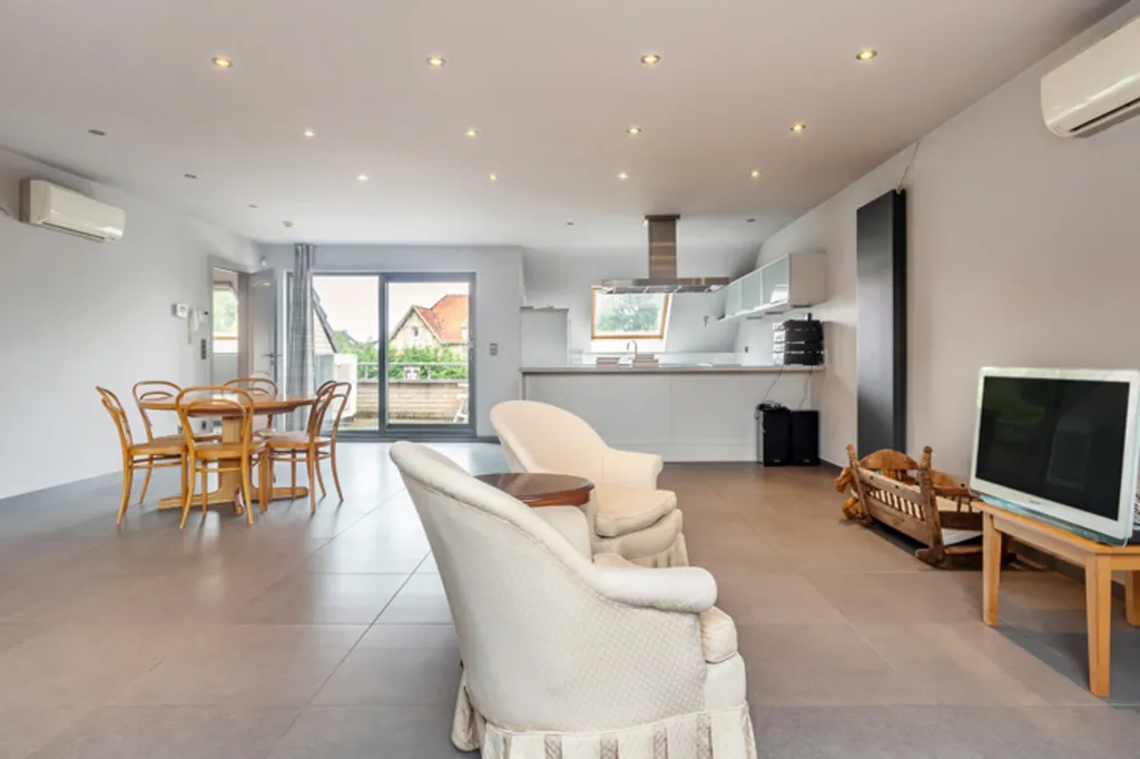 Soggiorno - Light-Filled Apartment with Terrace in Diest