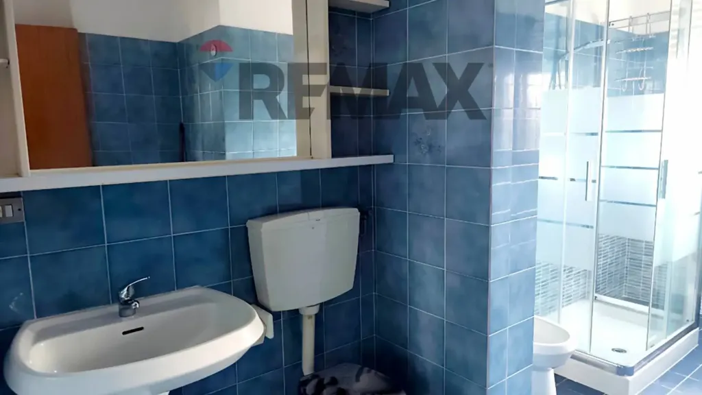 Vannitoad - Spacious Student Apartment with Terrace in Ferrara