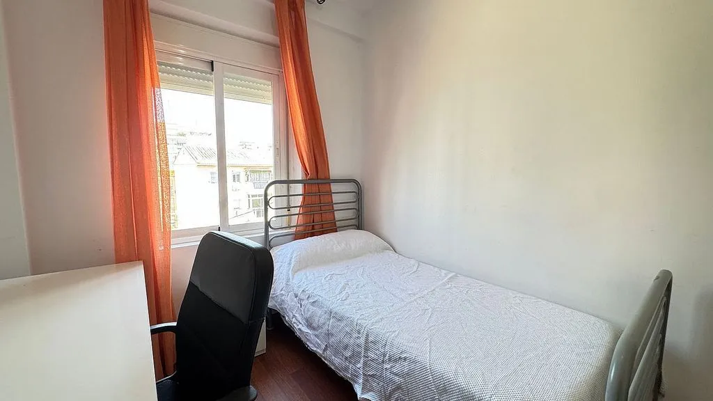 Magamistoad - Furnished Flat with Air Conditioning in Granada