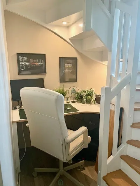 Kabinet - Modern Duplex with Terrace in Éragny