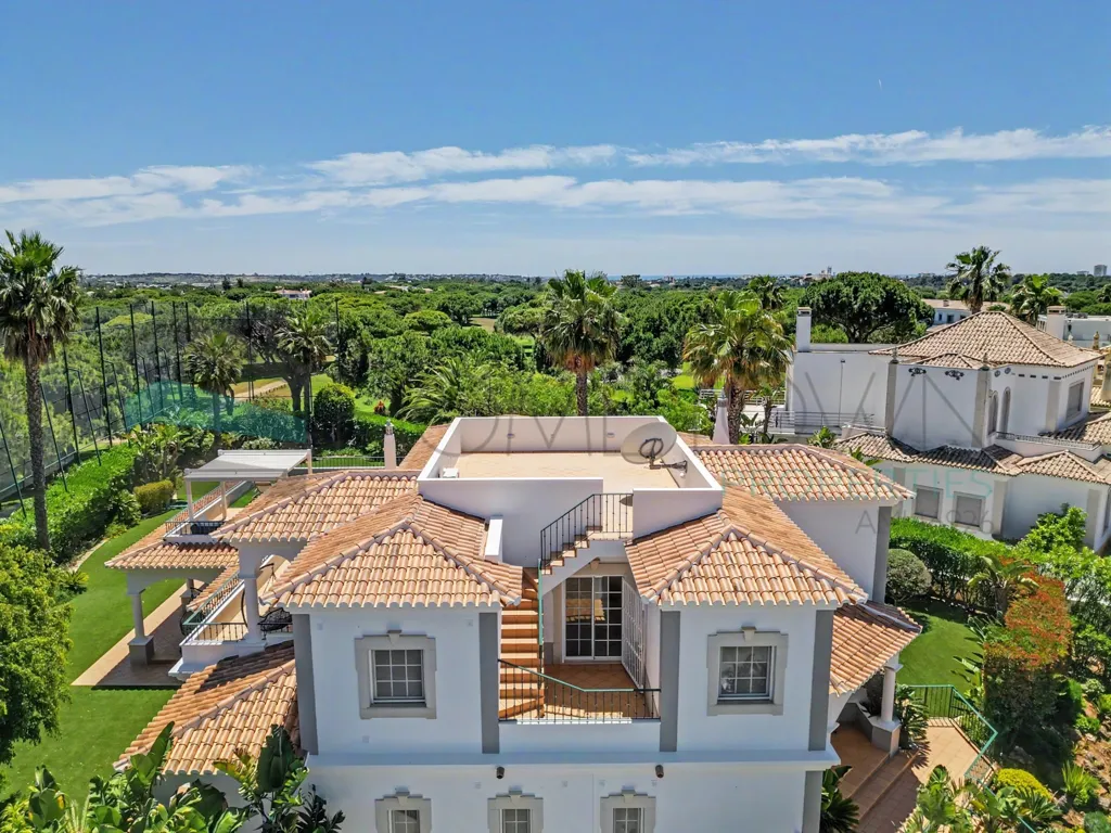 Vista aerea - 5-Bed Villa with Pool in Vila Sol, Loulé
