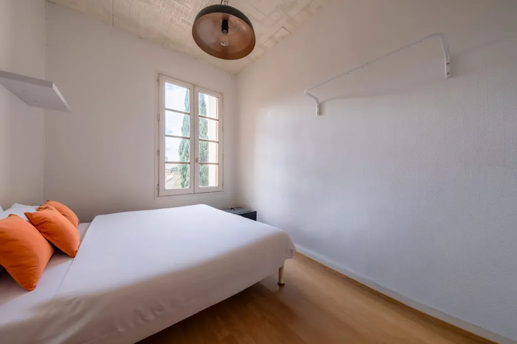 Chambres - Appartement Charmant en Centre-Ville