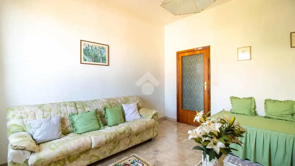 Séjour - Three-Bedroom Apartment with Balcony in Fermo