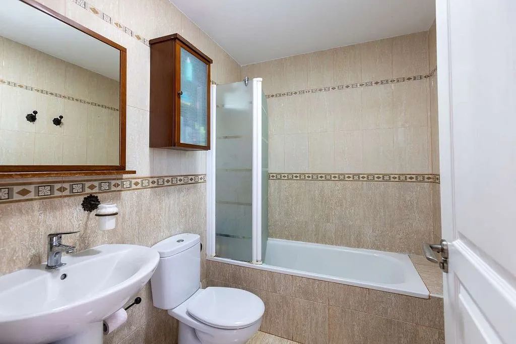 Salles de bain - Terraced Semi-Detached House in Salobreña