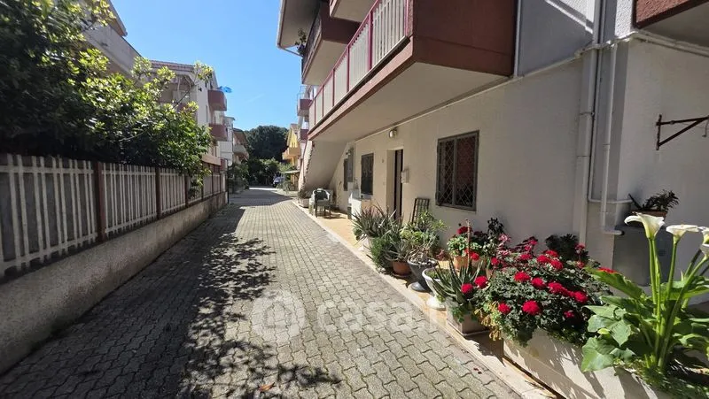 Esterno - Rearranged Two-Bedroom in Silvi Marina