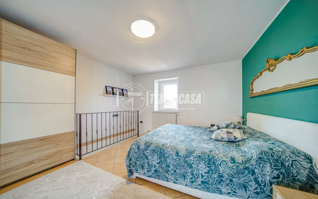Magamistoad - Semi-Detached House with Garden in Sumirago
