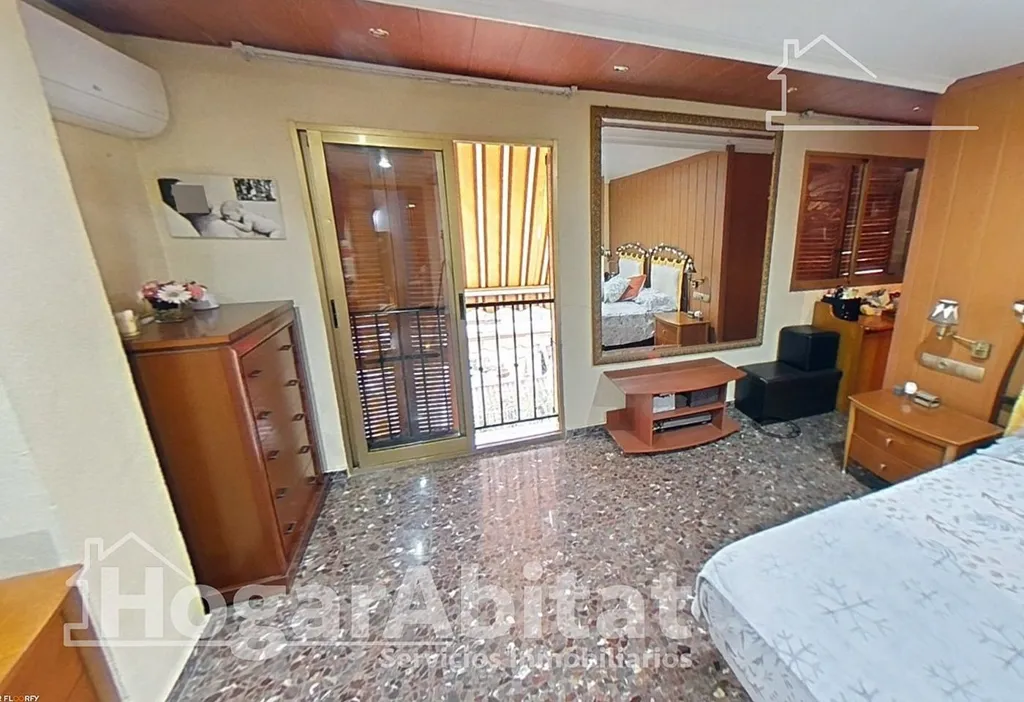 Chambres - Triplex Attic with Terrace in Mislata