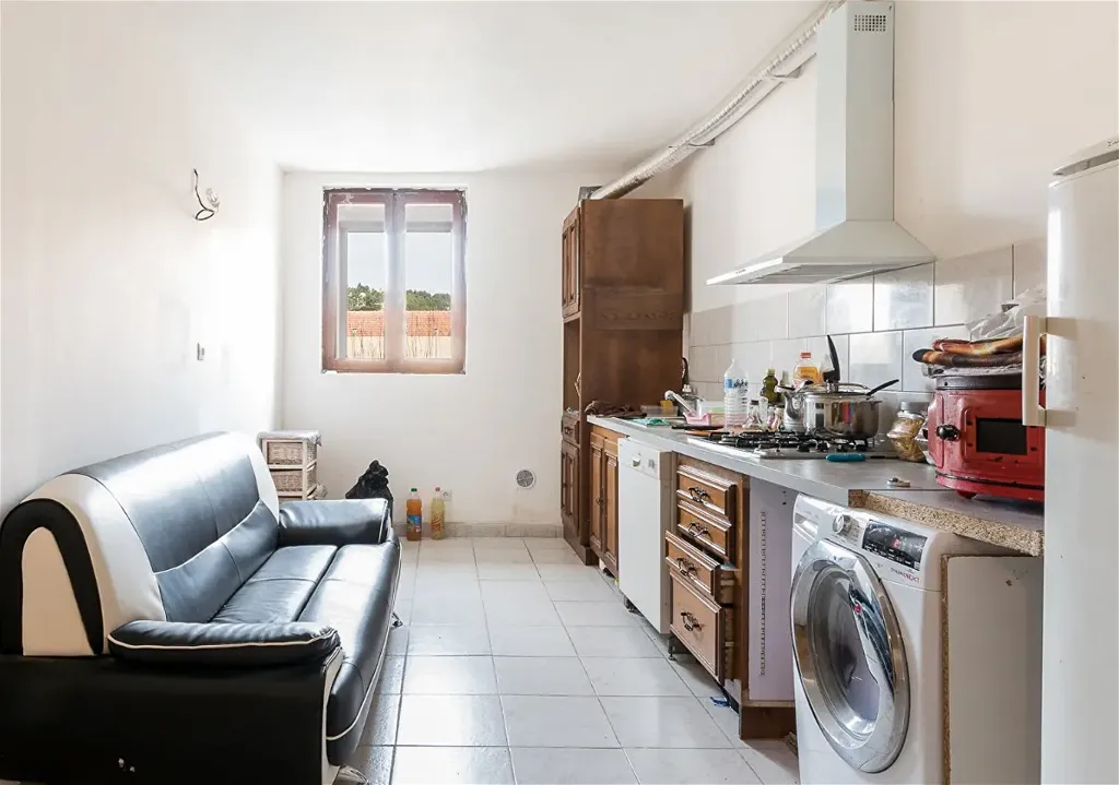 7-toaline maja asukohas Apt
