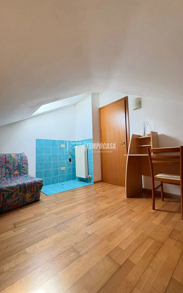Pièces - Modernised 1-Bedroom in Central Sedico