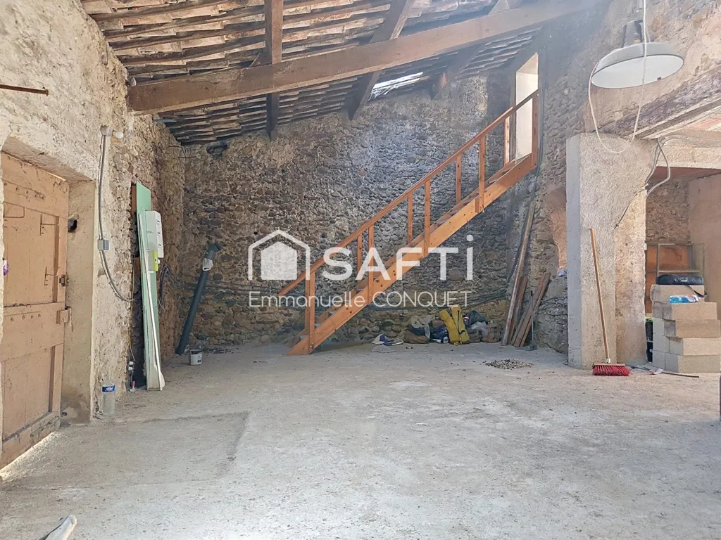 Garage - Converted Apartment with Terrace in Maraussan